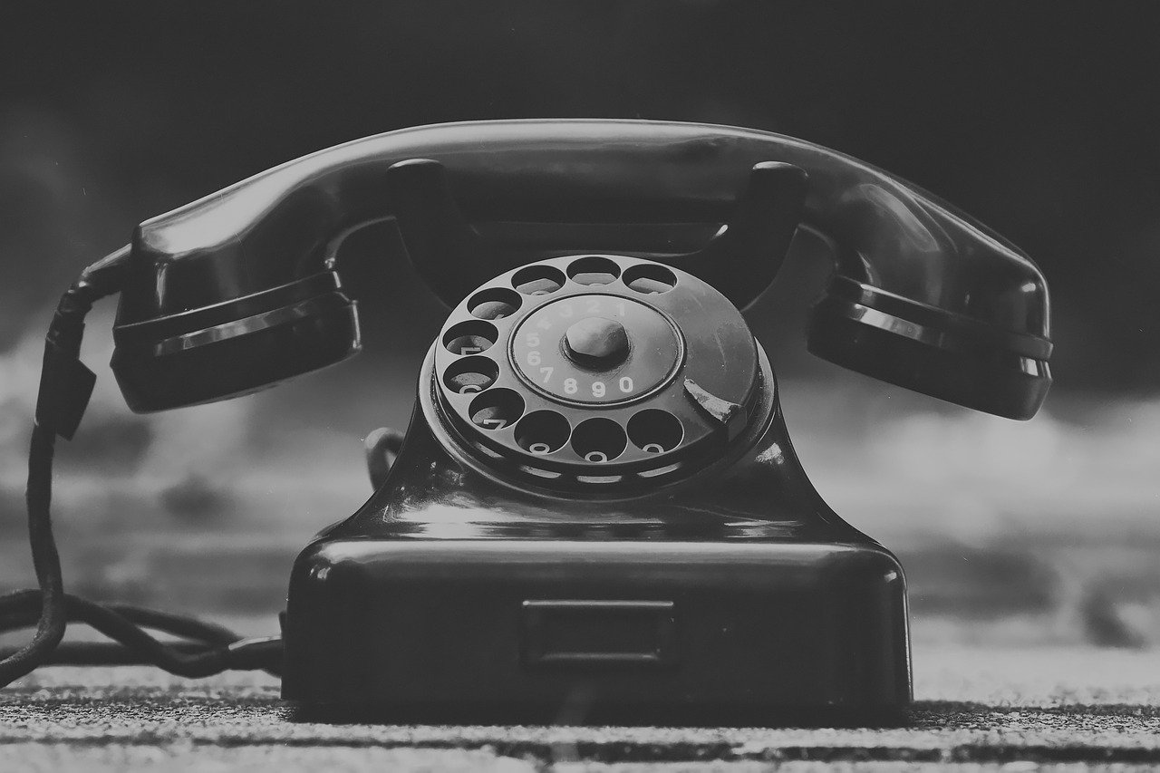 Det begynner å bli en stund siden denne telefonen var vår vanligste kommunikasjonskanal.